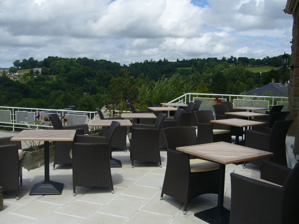 Hotel De La Poste Mortain-Bocage Exterior photo